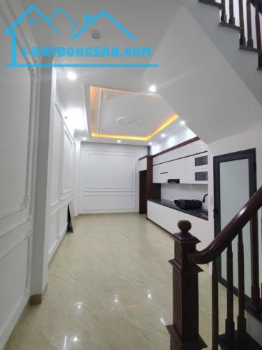 Bán nhà: Ngọc hồi, cách BX Nước Ngầm 1km, 65m2, 6 tầng, thang máy. hơn 7 tỷ - 4