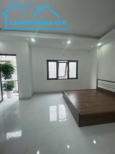 Bán gấp nhà phố Thạch Bàn ô tô tránh DT 40m2 mt4m nhà 4 tầng giá 8.55 tỷ