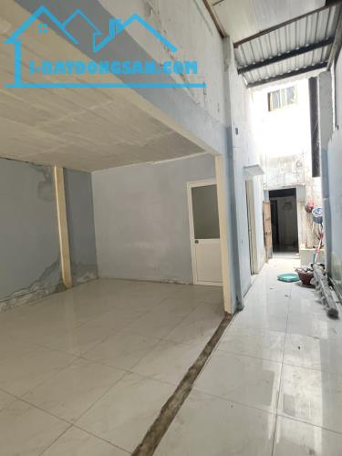 Cho thuê nhà mặt tiền Đào Cam Mộc P4Q8 - Giá 14 triệu 500 - 2