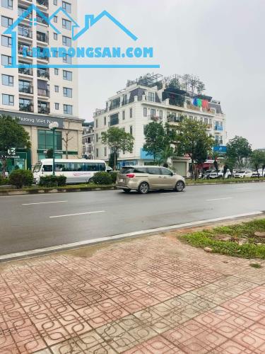 BÁN GẤP MẶT PHỐ HỒNG TIẾN 145M2 MT8M, VỈA HÈ KINH DOANH VĂN PHÒNG 67 TỶ