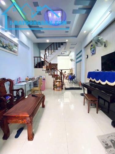 Bán Nhà đẹp hẻm to 8m xe hơi đậu tránh TL41, 76m2, 2 tầng, khu dân trí cao - 1