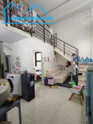 Nhà cực đẹp, đường trước nhà 5M, ngang hiếm 5,6M, 80m2, chỉ 5,6 tỷ, ĐÌnh Phong Phú Quận 9
