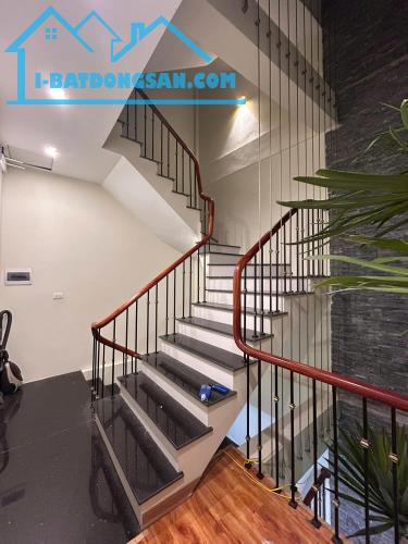 BÁN NHÀ KHUẤT DUY TIẾN THANH XUÂN, GẦN PHỐ PHÂN LÔ OTO ĐỖ CỬA, 52M 5T HAI THOÁNG, 15.X TỶ - 3