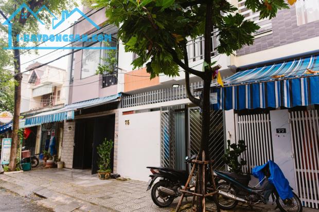 Nhà mặt tiền Lê Đại - gần trường Ngoại Ngữ - 3 tầng - sổ đầy đủ - 3