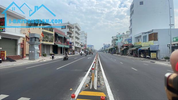 Bán nhà 3 tầng Tp HCM. Bình Tân đường Tân Kỳ Tân Quý. 52.7m2 ngang 4. Nhà đẹp kiên cố.