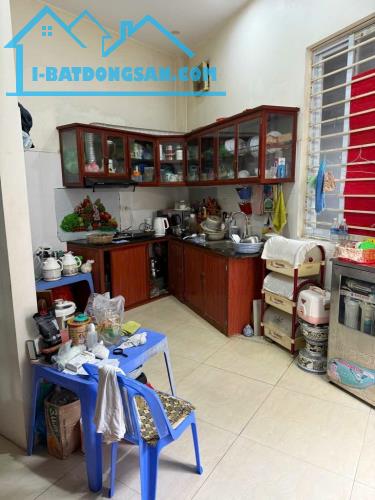 Nhà Ba Đình 70m2 x mặt tiền to 5M - Lô góc 3 mặt thoáng sáng - 2 mặt ngõ trước và sau nhà. - 1