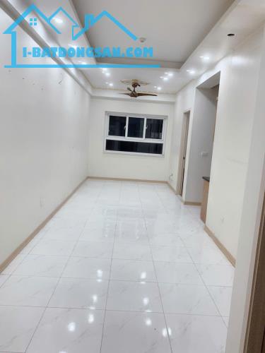 Chính chủ gửi bán căn hộ 2 ngủ giá 2.2 tỷ, đã có nội thất tại KDT Thanh Hà Cienco 5