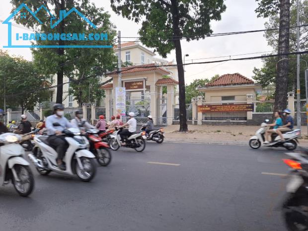 MẶT TIỀN KINH DOANH SIÊU ĐẲNG, GẦN VÕ VĂN NGÂN, DÒNG TIỀN 60tr/th, 8X28; CHỈ 32 TỶ. - 2