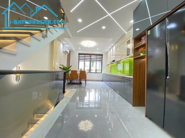 Bán nhà phường Thụy Khuê - Nội thất sang chảnh - Chủ thiện chí