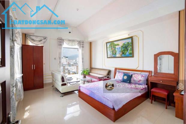 Khách sạn 6 tầng mặt tiền Đường Mê Linh TTTP Nha Trang, có giấy phép PCCC, KD đầy đủ - 1