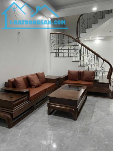 Bán nhà Phố Trạm,Long Biên 5 tầng, 42m,MT4m,sát oto gần 7 tỷ. - 4