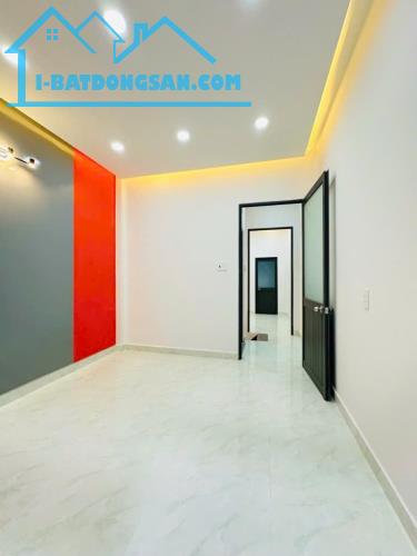 BÁN NHÀ 2 MẶT TIỀN – XE HƠI TỚI CỬA – GẦN AEON TÂN PHÚ -TÂN SƠN NHÌ - 3