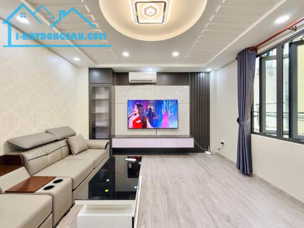 🔥NHÀ ĐẸP 5 TẦNG - XE HƠI TỚI CỬA - GẦN CHỢ PHẠM VĂN BẠCH TẶNG FULL NỘI THẤT  Huỳnh Vă