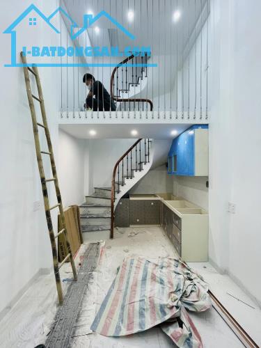 BÁN NHÀ MỚI GIẢNG VÕ – SIÊU HIẾM – PHÂN LÔ – Ô TÔ – KINH DOANH – GIÁ NHỈNH 5 TỶ