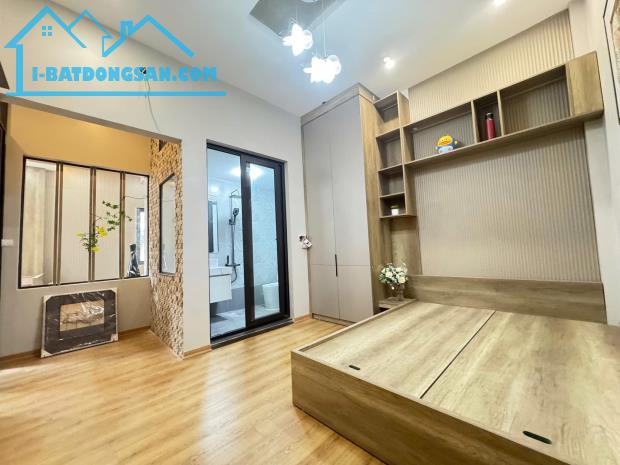Bán Nhanh Nhà Phố Ngọc Lâm, Long Biên 55m2 5T Chỉ 12 Tỷ, Ngõ Ô Tô Full Nội Thất - 2