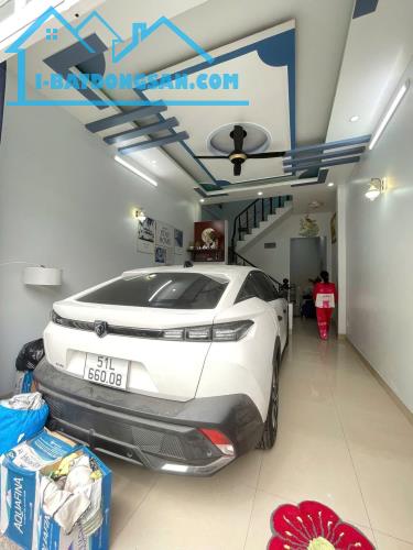 bán nhà gấp xuân thới sơn hóc môn  xe hơi đậu cửa giá 3,55 tỷ - 1