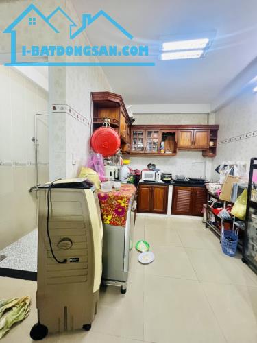 CHỈ 3.3 TỶ - NHÀ NGON, GIÁ TỐT, 10M RA ĐƯỜNG LỚN - CHỦ CẦN BÁN GẤP - PHẠM QUÝ THÍCH - TP