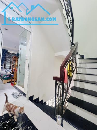 CHỈ 3.3 TỶ - NHÀ NGON, GIÁ TỐT, 10M RA ĐƯỜNG LỚN - CHỦ CẦN BÁN GẤP - PHẠM QUÝ THÍCH - TP - 2