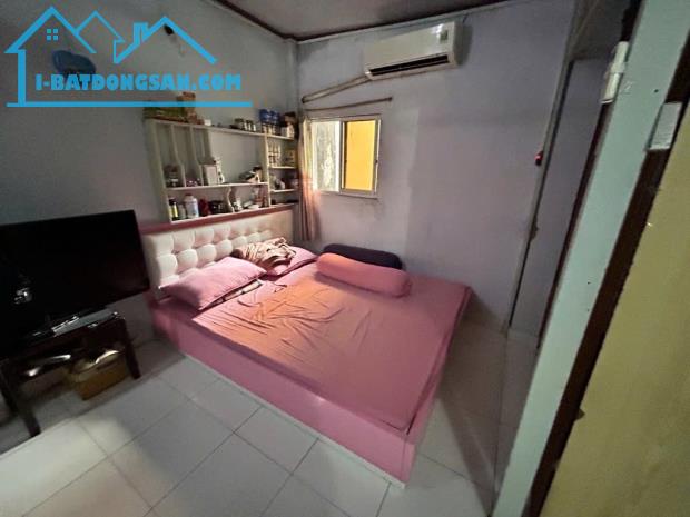 NHÀ HẺM XE HƠI - Q6 - HỒNG BÀNG - CÂY GÕ 3/2 - 43M2 - 2PN 2WC - 3.2 TỈ - 2