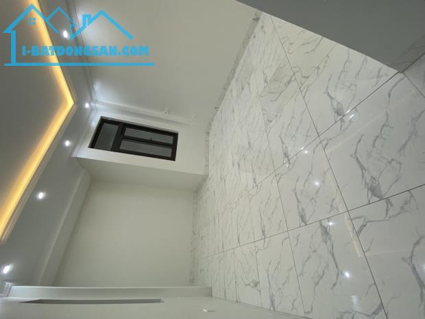 Nhà đẹp Dân xây TĐC Thanh Am, lô góc ô tô vào nhà, 61m x 5T, MT 4m, nhỉnh 10 tỷ - 5