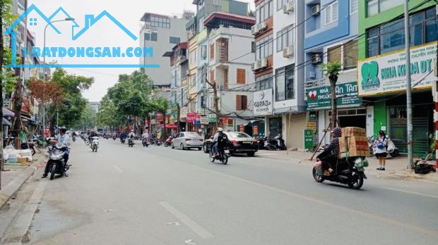 Giá Đầu Tư, Bán Đất Tặng Nhà 3T MP Quận Hai Bà Trưng 71M2 MT 5M Vỉa Hè KD Đỉnh Giá 25.5 Tỷ