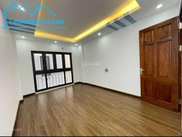 Bán nhà tại ĐH Công Nghiệp Nhổn, ĐH Thành Đô Nam Từ Liêm, dt 34m2 * 5T giá 3,9 tỷ. LH: - 2