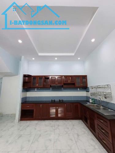 Bán nhà Quận 11, đường Âu Cơ, 55m2, 3 tầng, hẻm 5m, 8.3 tỷ - 2