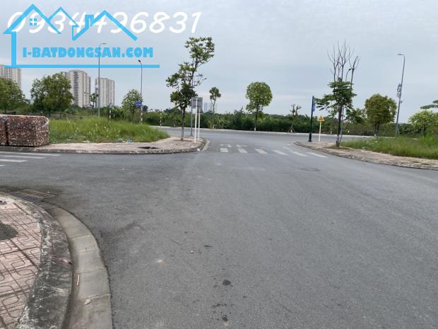 ĐÓN XUÂN 57M ĐẤT LONG BIÊN VỈA HÈ Ô TÔ TRÁNH ĐỖ NGÀY ĐÊM, 10M RA ĐƯỜNG 40M - 1