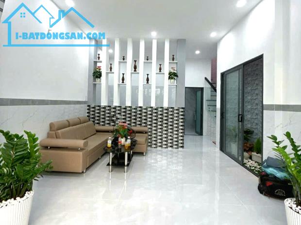 BÁN NHÀ THỐNG NHẤT, 1TRỆT 1LẦU SẠCH ĐẸP MỚI TINH, SỔ HỒNG THỔ CƯ GẦN QUẢNG TRƯỜNG TỈNH