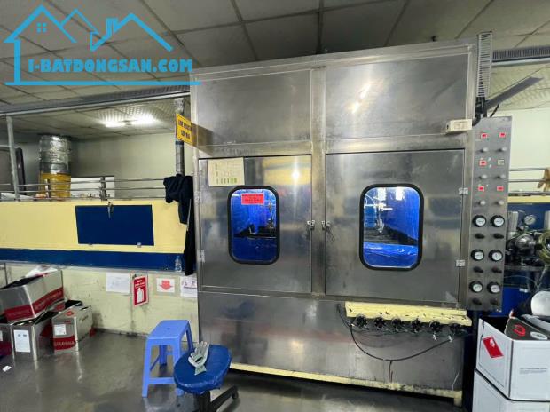 Bán nhà xưởng diện tích 3.000m2 trong khu công nghiệp Vân Trung - 2