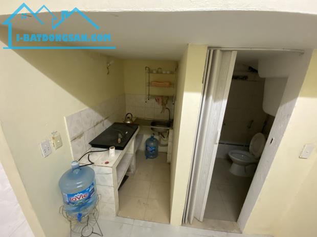 Mặt phố Bùi Xương Trạch 5 tầng giá 4,5tỷ bán gấp