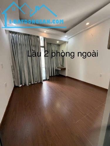 Phú Nhuận - Phường 4 - Hẻm Xe hơi - 4 tầng - giá chỉ 8.3 tỷ.