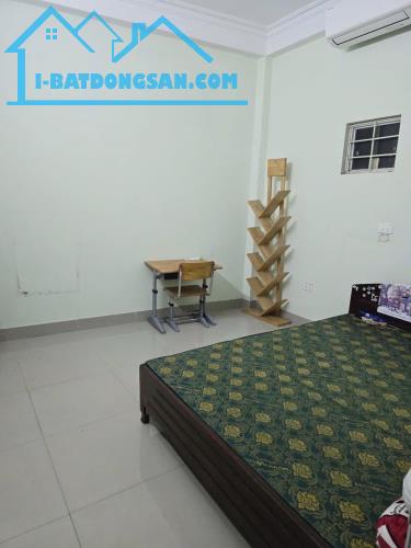 Cho thuê nhà nguyên căn ngõ Bằng Liệt- Hoàng Liệt 45m x 4T giá 10 triệu, 5PN3VS - 1