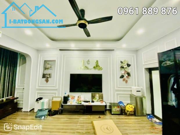 BÁN NHÀ ĐẸP 55M² – THOÁNG TRƯỚC SAU – SÁT TRƯỜNG ĐH VĂN HÓA, ĐH MỸ THUẬT – KINH DOANH – GA