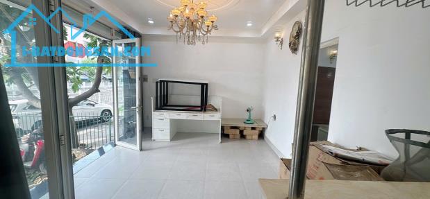 Bán nhà 85m², 2 tầng, 3PN, 3WC, Q.6, 5.9 tỷ, sổ hồng - 2