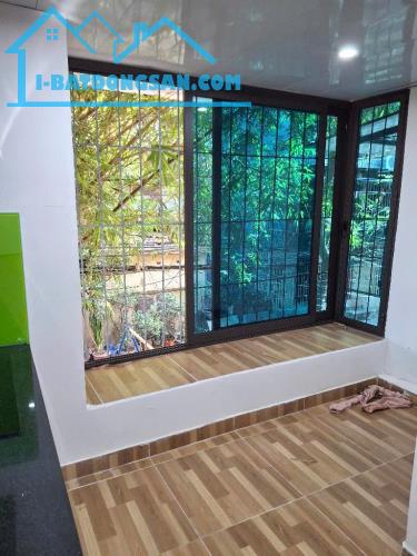 Tập thể Thanh Xuân Bắc, 80m2, lô góc tầng 2, 2 ngủ, chỉ 3,01 tỷ - 3