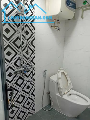 Nhà Mới Ở Ngay - Tập thể Thành Công - Ba Đình - Dt 100m2*3PN * 2WC * 4,5tỷ