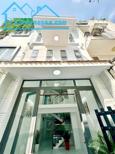 Bán nhà đẹp 2 lầu hẻm 90 Âu Dương Lân Phường 3 Quận 8