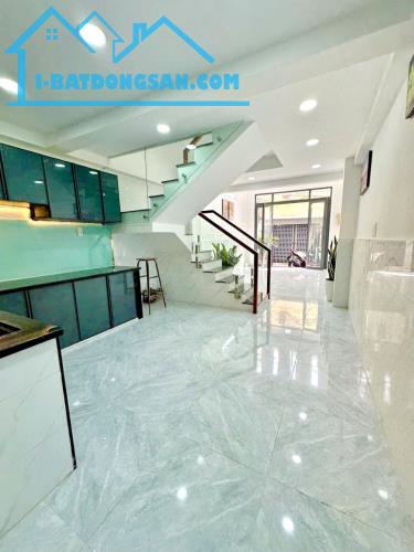 Bán nhà đẹp 2 lầu hẻm 90 Âu Dương Lân Phường 3 Quận 8 - 3