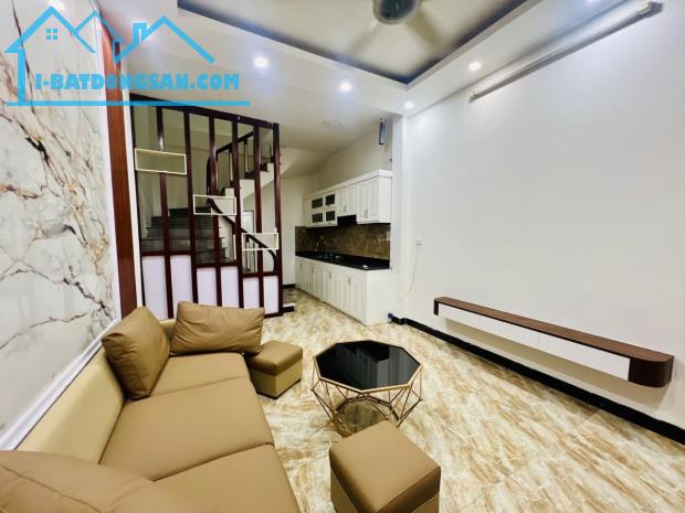 Bán nhà Lĩnh Nam giá 5.25 tỷ, diện tích 33m2, 5 tầng, mặt tiền 3.7m - 2
