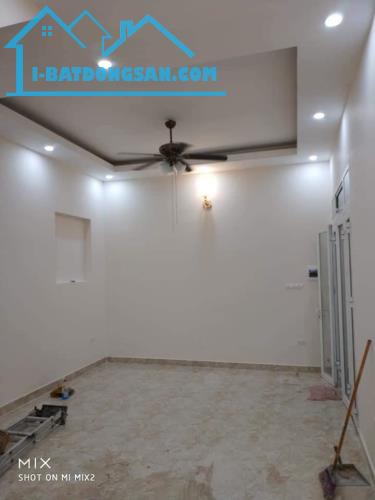 Bán nhà đẹp ôtô đỗ cổng gần phố Kim Mã 20m2 6tầng 4.2 tỷ Ba Đình