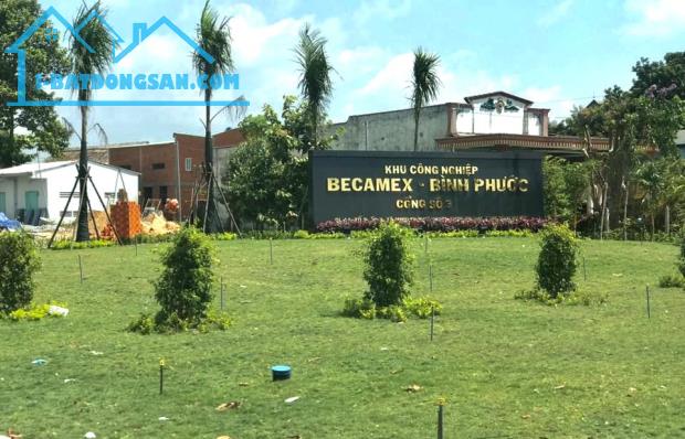 Bán góc 2MT đường 22m(20x50=1.040m2)400m2 thổ, sát bên KCN, 1km tới trường chợ bán 96TRIỆU - 2