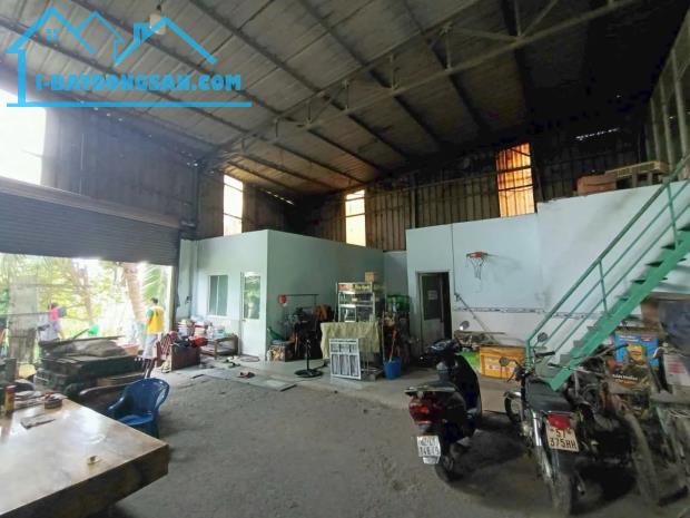 Bán nhà mặt tiền Bình Trị Đông, 642m2 ngang 17m bề thế, Có dòng tiền, giá cực tốt, ngộp - 2