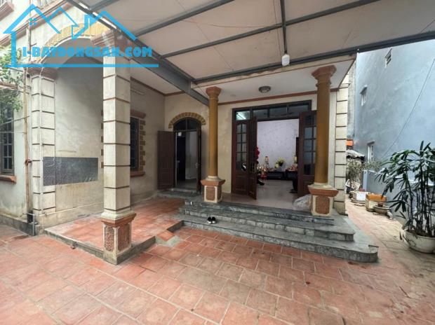 AN DƯƠNG VƯƠNG - BÁN ĐẤT TẶNG BIỆT THỰ  - MẶT TIỀN RỘNG PHÂN LÔ HOẶC XÂY CCMN - GẦN OTO - 2