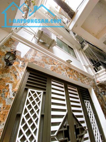 CCMN 14 PHÒNG - 800 TRIỆU/NĂM - CỰC GẦN PHỐ - GẦN HỒ - NGÕ THÔNG-PHỐ TRẦN KHÁT CHÂN   54m-