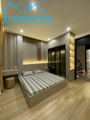 Bán nhà Quan Hoa- Gần phố- Ngõ Thông- Sổ vuông- MT 5.1m- 40m2, 10.5 tỷ - 3