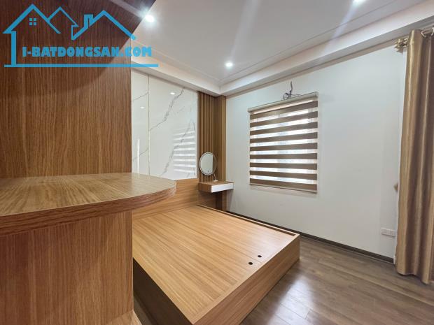 Bán nhà Hoàng Như Tiếp,Long Biên 6 tầng,45m,mt6m full nội thất chỉ 9 tỷ - 4