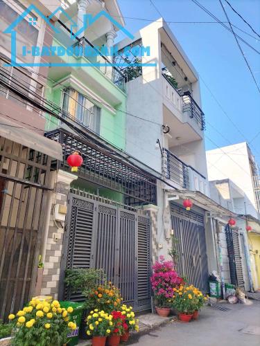 CẦN BÁN NHÀ BÌNH TÂN – ĐƯỜNG NHỰA 6M THÔNG - 64M2 (4 X 16) - 3 TẦNG BTCT GIÁ CHỈ 5,25 TỶ T - 5