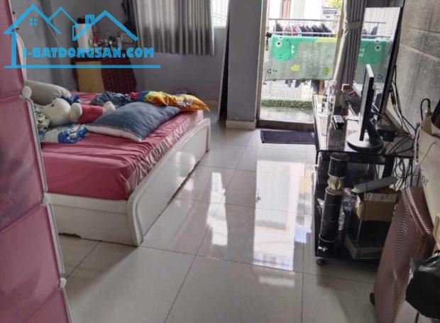 CẦN BÁN NHÀ BÌNH TÂN – ĐƯỜNG NHỰA 6M THÔNG - 64M2 (4 X 16) - 3 TẦNG BTCT GIÁ CHỈ 5,25 TỶ T