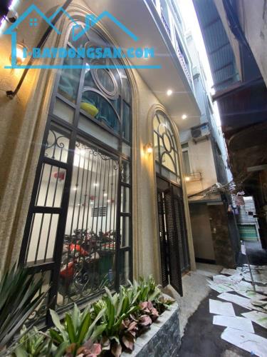 Bán Căn CCMN tại Ngõ 96 La Thành, 7 Tầng , 16 phòng , doanh thu 100 tr, 58m2, giá 16,8 tỷ